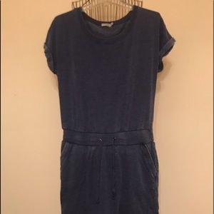 Super comfortable dress with pockets!
